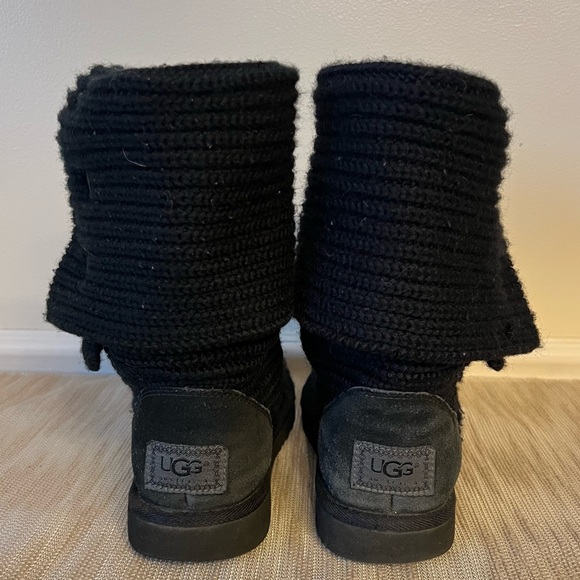 Ugg Classic Cardi Black sweater boots Women’s Sz 7 - Picture 12 of 16